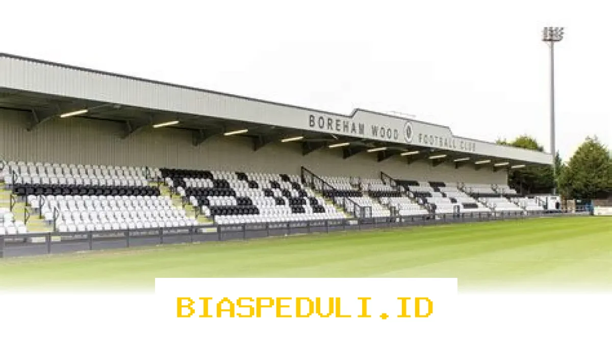 Boreham Wood Raup Kemenangan Dramatis Lima Gol di EBB Stadium, Geser Aldershot Town dari Zona Play-off!