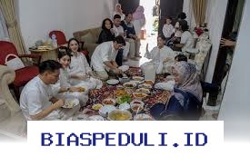Hidangan Lebaran Istimewa yang Wajib Ada di Meja Makan Keluarga!