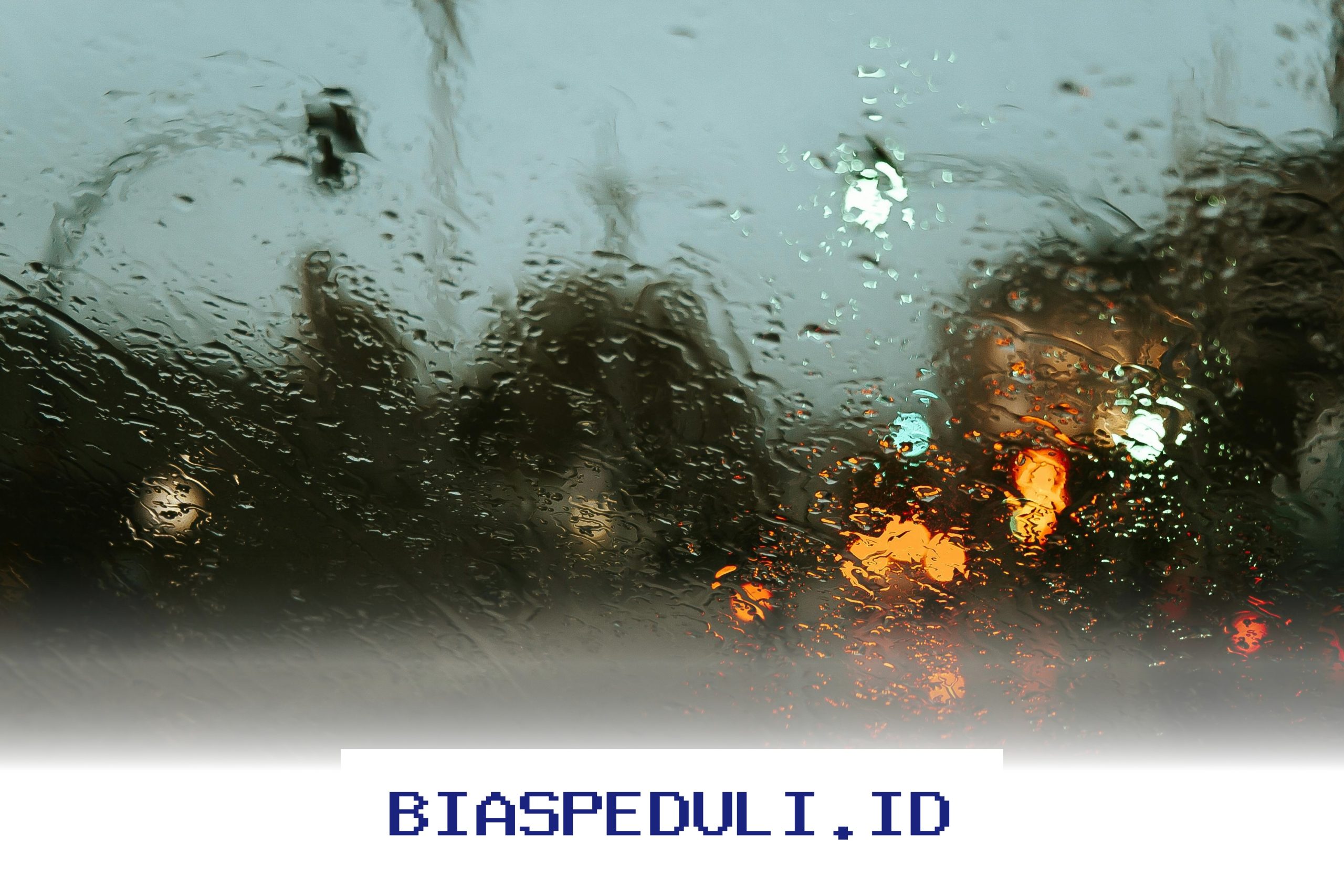 Hujan Deras Bandung Viral! Cuaca Jawa Barat Menggila, Suhu Turun Drastis?