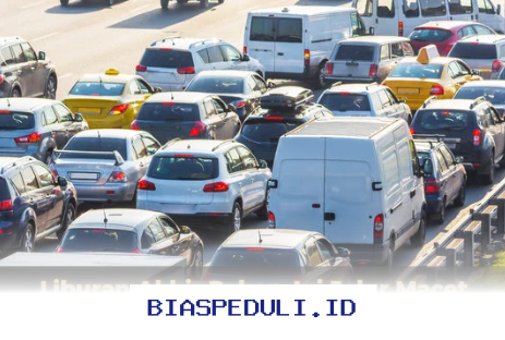 Jalur Medan–Berastagi yang Sering Macet Saat Libur Akhir Pekan Ini Wajib Dihindari!